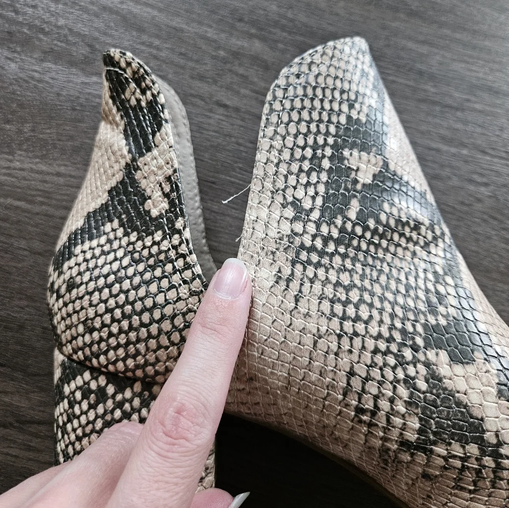 Steve Madden Tan Rockir Snakeskin Print Slip-On Booties Size 7 - Picture 9 of 9